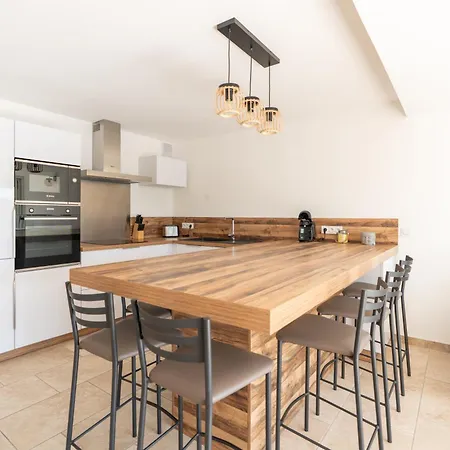 Le Ponton Privé Yourhosthelper * Le Grau-du-Roi